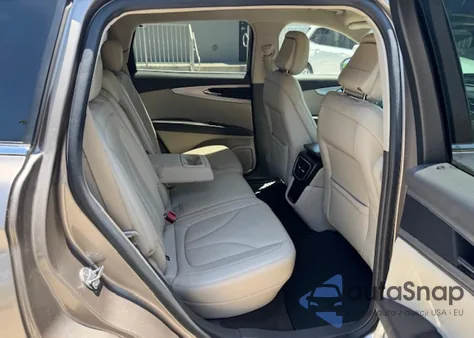 2020 Lincoln Nautilus from USA, damaged, VIN 2LMPJ8J93LBL15854